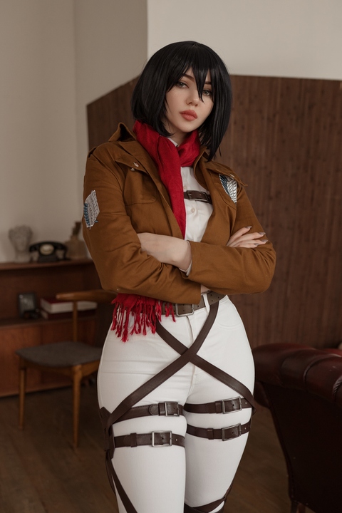 Alina Becker - Mikasa Ackerman.jpg Alina Becker - Mikasa Ackerman.jpg